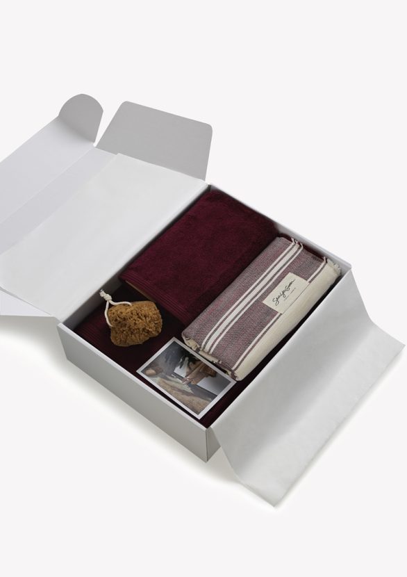 Classic Essentials Gift Box Bordeuax