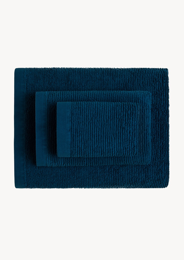 Humana Dark Denim (AD) Dark Denim Humana