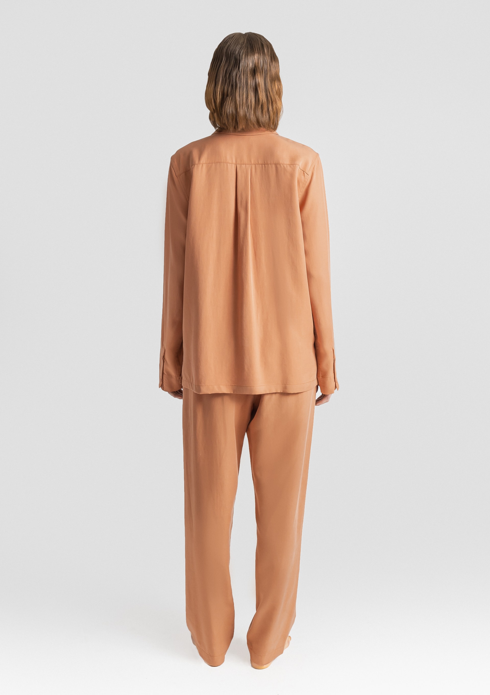 Lady L. Sleeve&Trousers - Nude (c) Alma Tencel Unisex Trousers - Nude - Sea You Soon