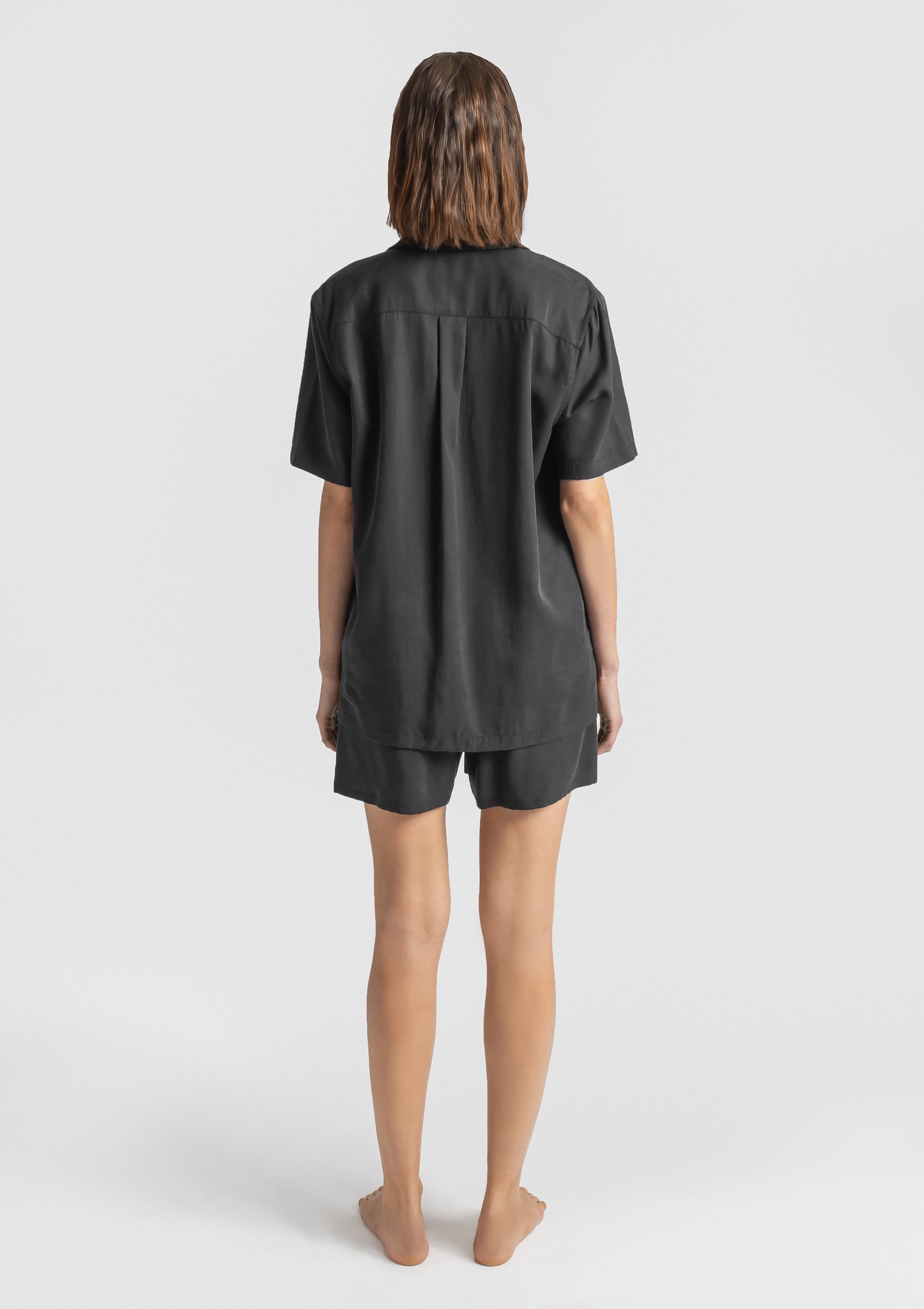 Lady S. Sleeve&Shorts - Black (c) Alma Tencel Unisex Short Sleeve Shirt - Black - Sea You Soon