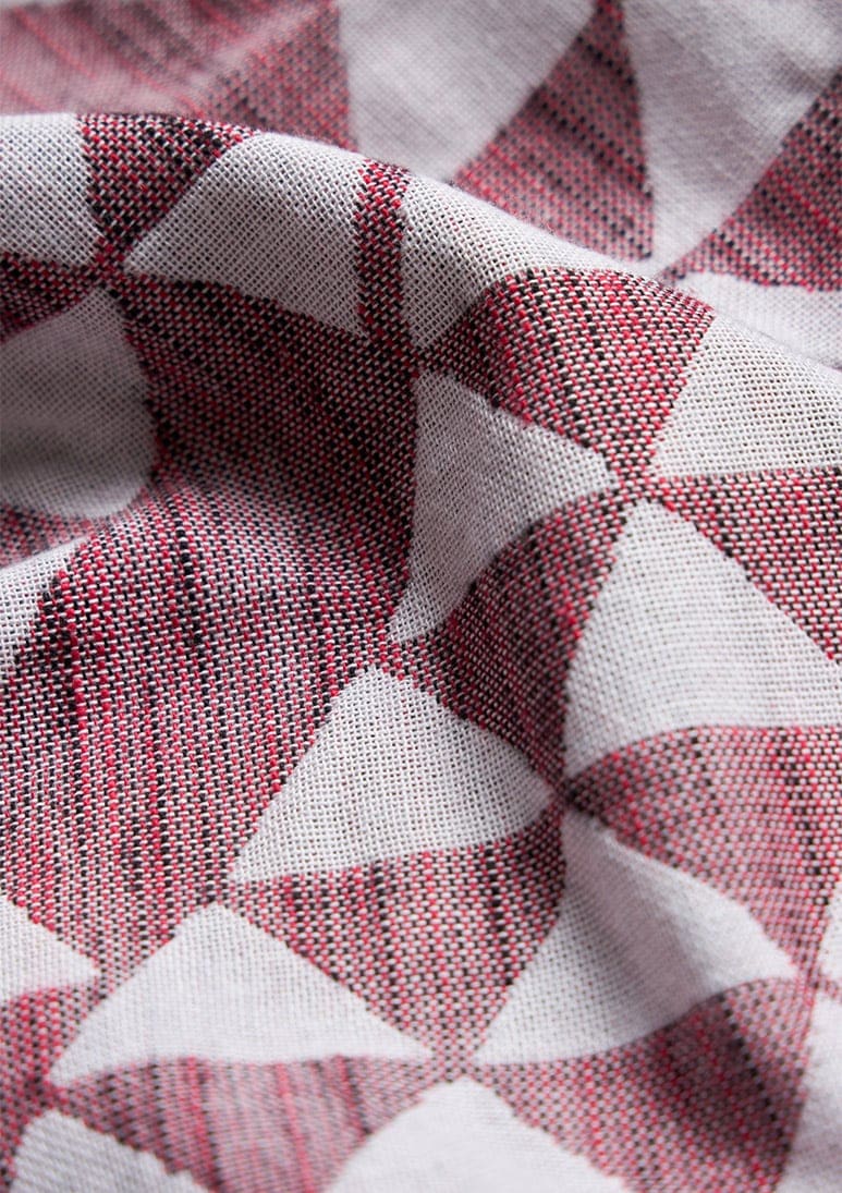 zipolite-jacquard-beach-towel-cherry (c) zipolite-jacquard-beach-towel-cherry (c)