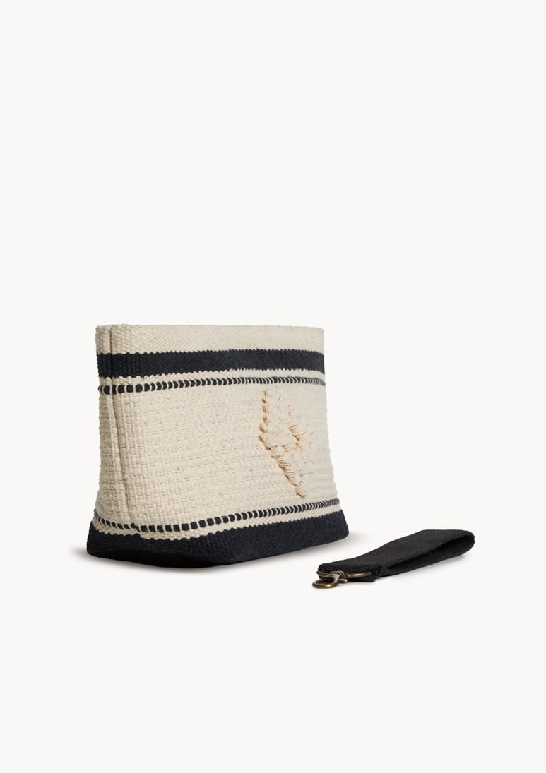 manu-mini-clutch-black (b) manu-mini-clutch-black (b)