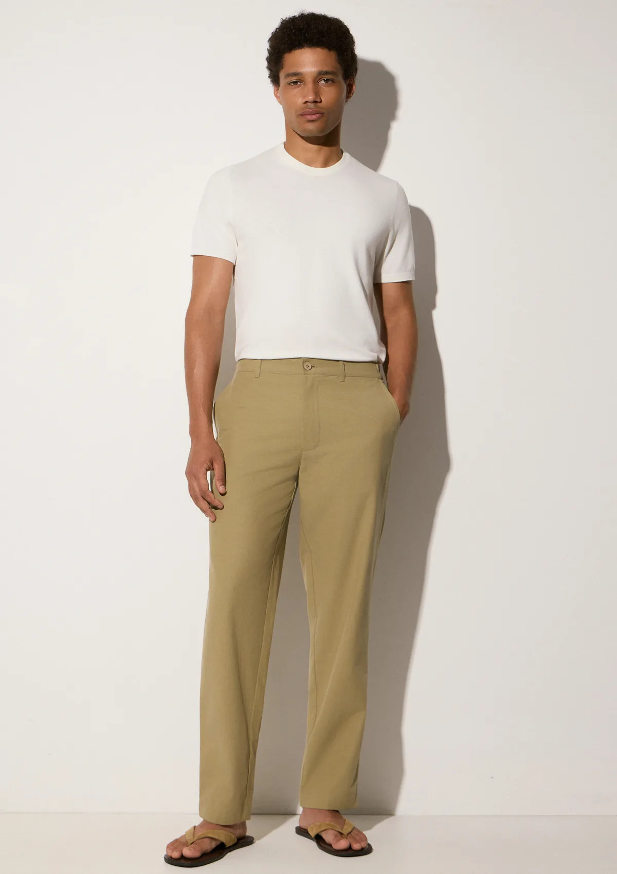 lunaro-lyocell-trousers-olive-lifestyle-front Lunaro Lyocell Trousers - Olive - Sea You Soon