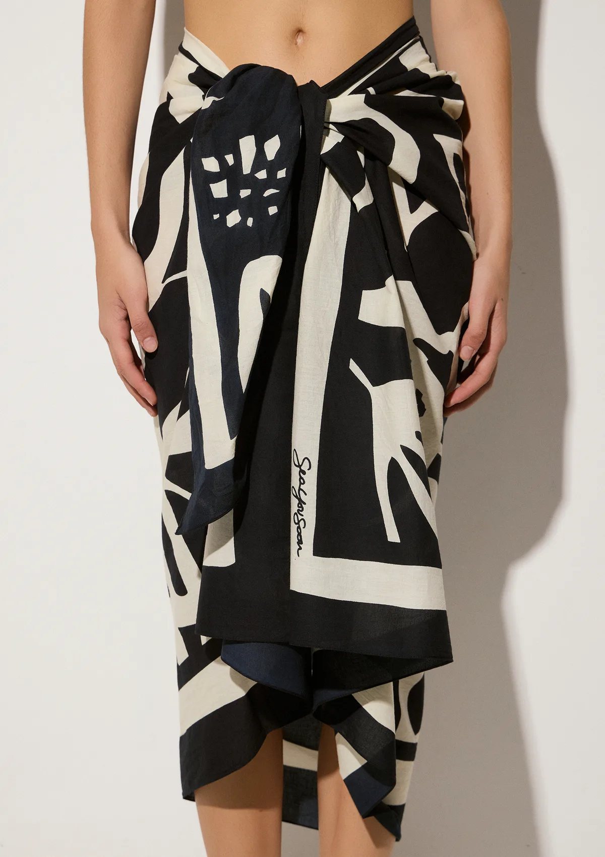 melita-cotton-beach-pareo-black-detail Melita Pareo - Black - Sea You Soon