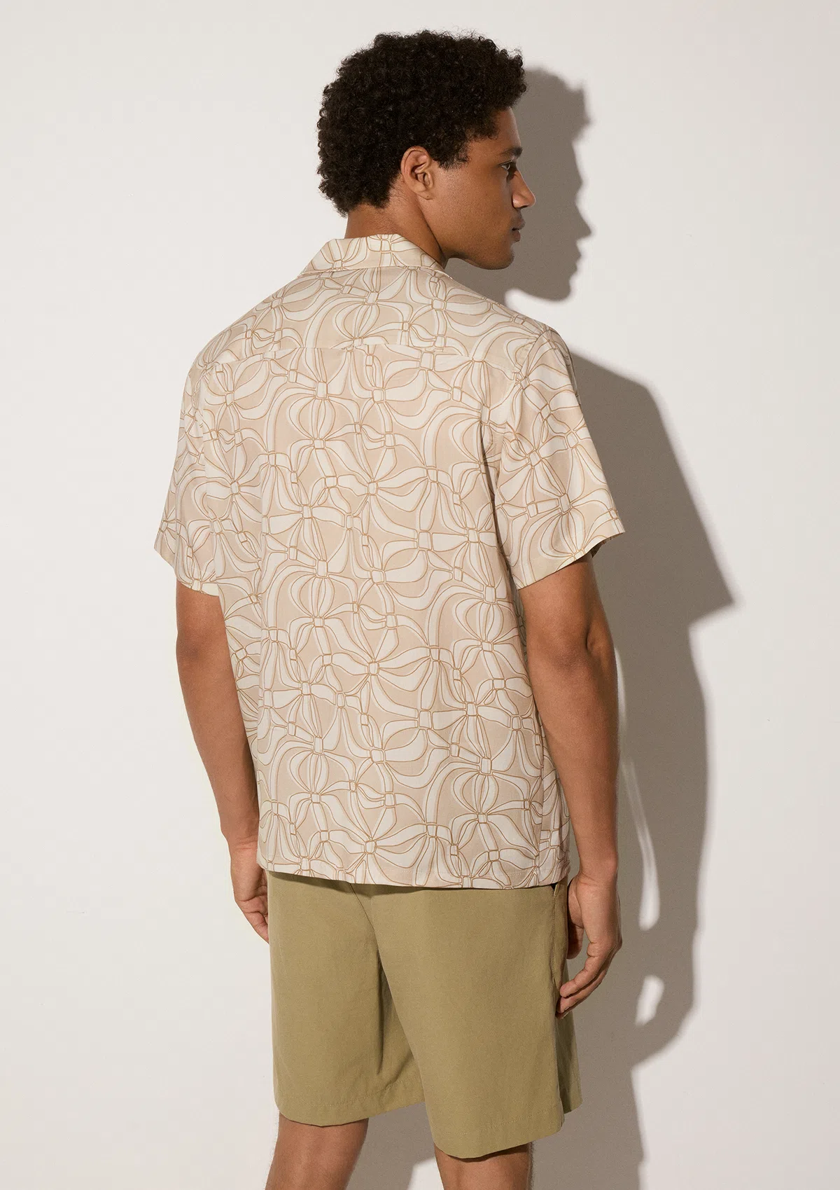 pekan-tencel-shirt-beige-back Pekan TENCEL™ TENCEL™ shirt in Beige, studio back side shot by Sea You Soon, Made in Greece