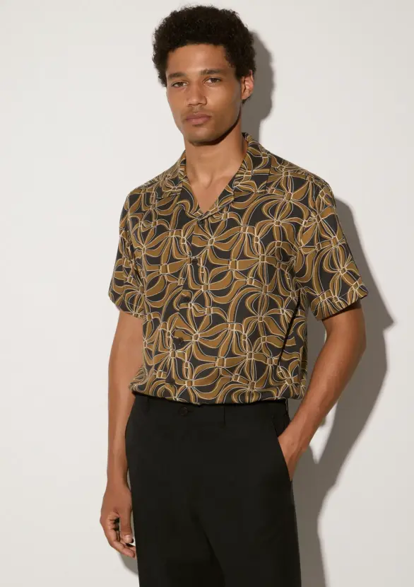 Pekan TENCEL™ short sleeve shirt in Coco Mocha, front view on white background by Sea You Soon