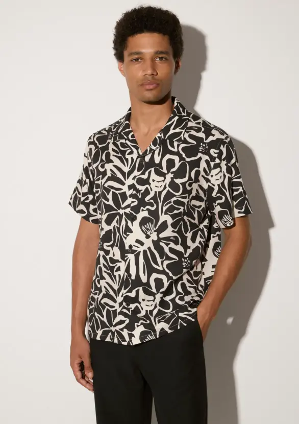 Saporo TENCEL™ shirt in Black TENCEL™, studio product shot by Sea You Soon, designed in Greece