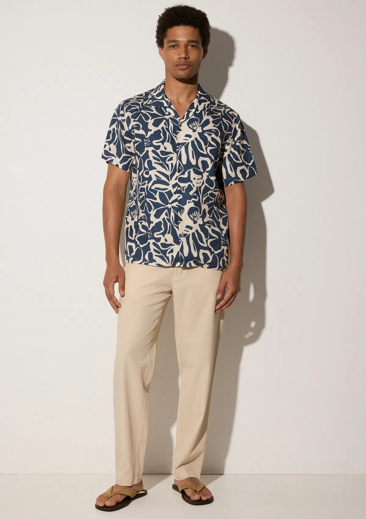 saporo-tencel-shirt-eclipse-blue-lifestyle-front Additional angle of Saporo TENCEL™ TENCEL™ shirt in Eclipse Blue on white background