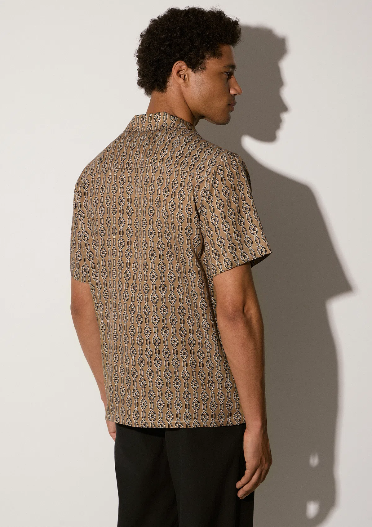 tamuda-tencel-shirt-coco-mocha-back Tamuda TENCEL™ TENCEL™ shirt back side in Coco Mocha, studio shot by Sea You Soon, Made in Greece
