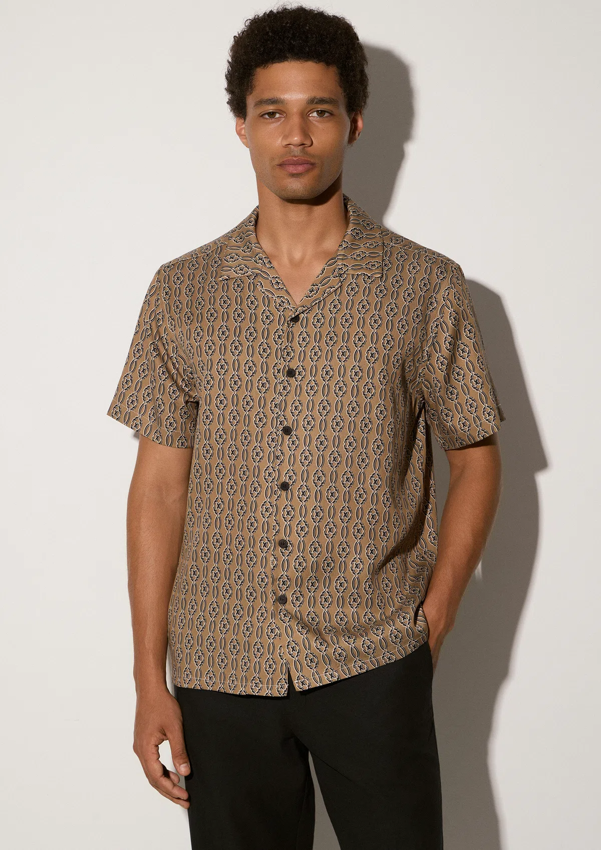 tamuda-tencel-shirt-coco-mocha-lifestyle-side Tamuda TENCEL™ short sleeve shirt in Coco Mocha, front view on white background by Sea You Soon