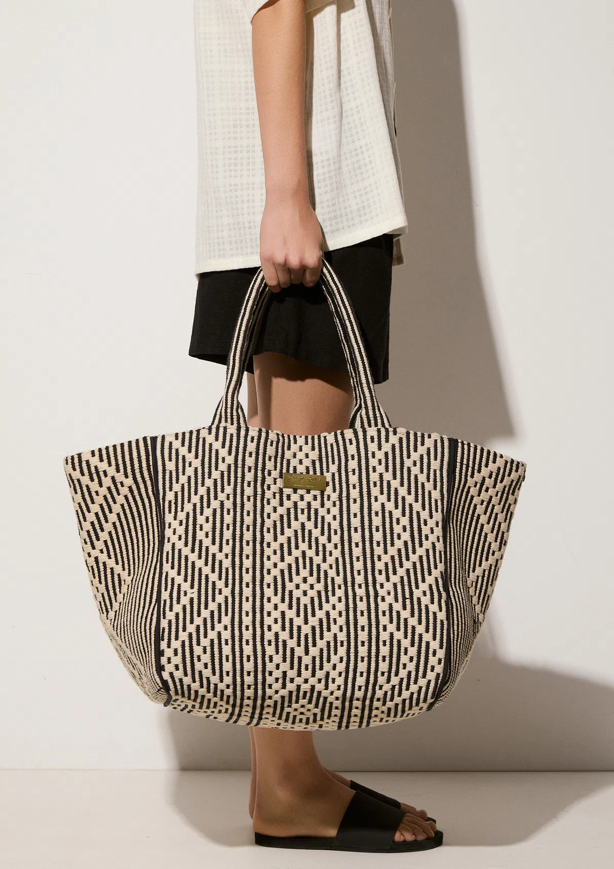 toledo-cotton-beach-tote-black-styled Toledo Tote Bag - Black - Sea You Soon